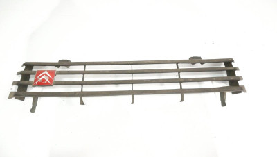 REJILLA DELANTERA