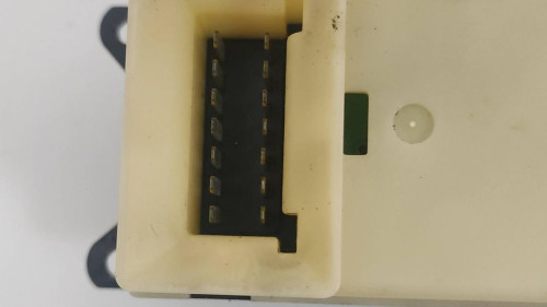 MANDO ELEVALUNAS DELANTERO IZQUIERDO MITSUBISHI MONTERO (V60/V70) 