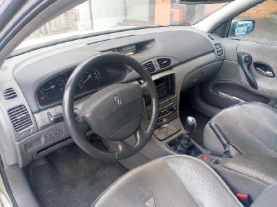 RENAULT LAGUNA II (BG0)