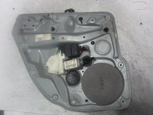 ELEVALUNAS TRASERO IZQUIERDO Volkswagen GOLF IV BERLINA (1J1)(10.1997) 