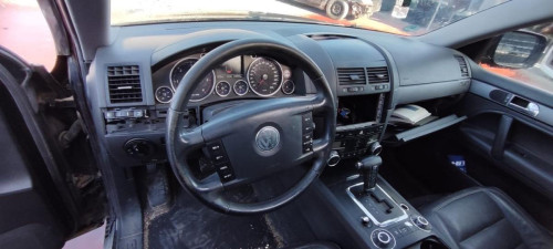  VOLKSWAGEN TOUAREG (7LA) 
