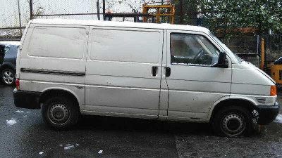 VOLKSWAGEN T4 TRANSPORTER