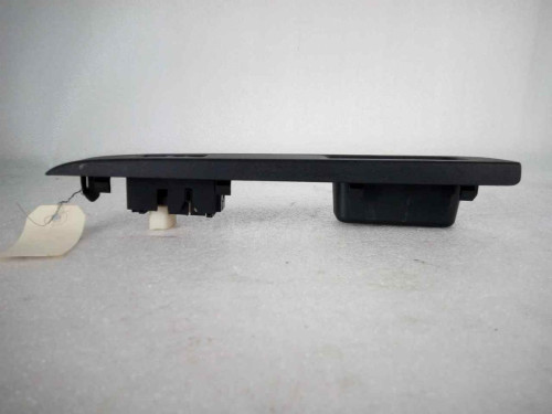 MANDO ELEVALUNAS TRASERO DERECHO TOYOTA YARIS (KSP1/NLP1/NSP1) 