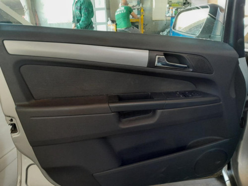  OPEL ZAFIRA B 