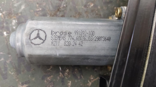 ELEVALUNAS TRASERO DERECHO Mercedes-Benz CLASE E (BM 211) BERLINA 