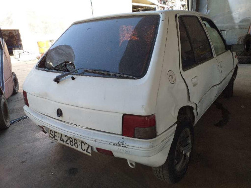  PEUGEOT 205 BERLINA 