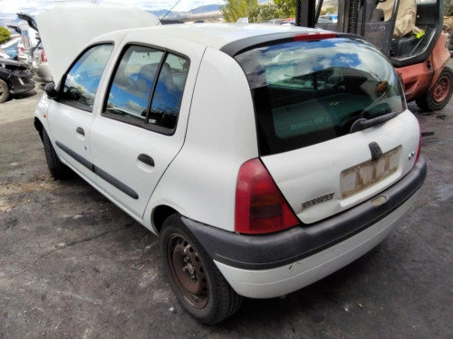 RENAULT CLIO II FASE I (B/CB0) — vehículo donante para recambios 
