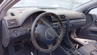 AUDI A4 BERLINA (8E)