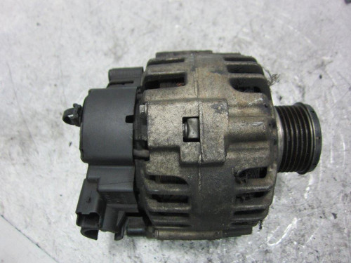 ALTERNADOR de segunda mano