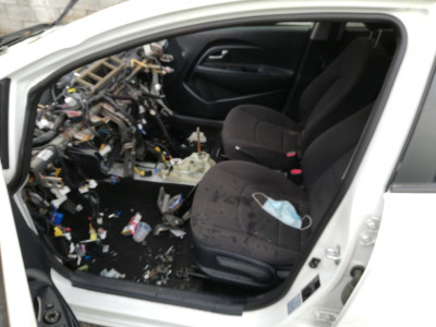 KIA RIO (YB)