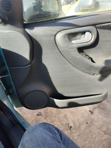 ELEVALUNAS DELANTERO DERECHO OPEL CORSA C 