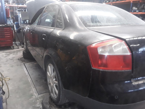  AUDI A4 BERLINA (8E) 
