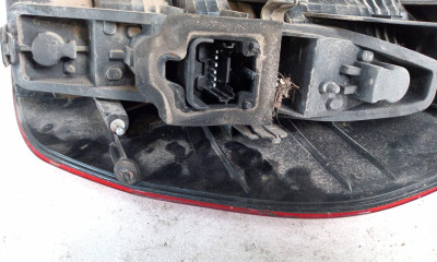 PILOTO TRASERO IZQUIERDO