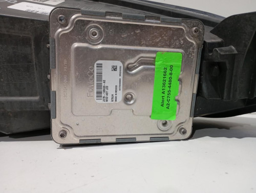 FARO IZQUIERDO Ford FOCUS BERLINA (CGE) 