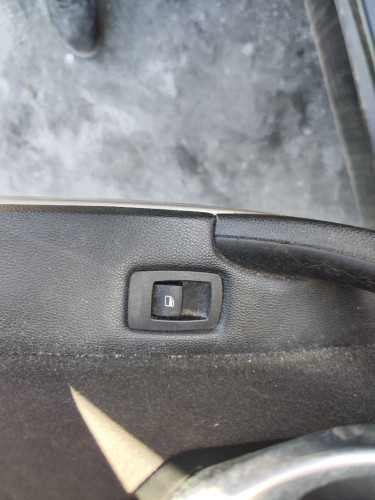 MANDO ELEVALUNAS TRASERO DERECHO BMW SERIE 3 BERLINA (E90) 