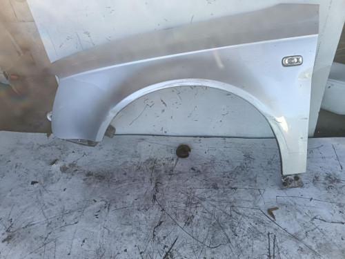 ALETA DELANTERA IZQUIERDA Audi A4 AVANT (8E) 