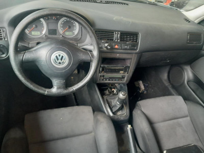 VOLKSWAGEN BORA BERLINA (1J2)(1998)