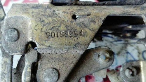  CERRADURA PUERTA TRASERA IZQUIERDA 