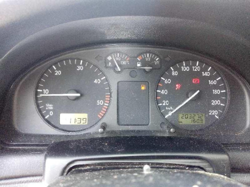  VOLKSWAGEN PASSAT BERLINA (3B2) 