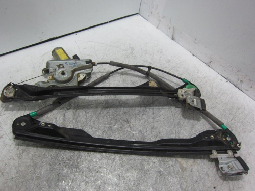  ELEVALUNAS DELANTERO DERECHO FORD FOCUS FAMILIAR (CAK) 