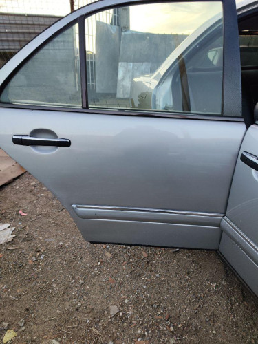 PUERTA TRASERA DERECHA Mercedes-Benz CLASE E (BM 210) BERLINA 