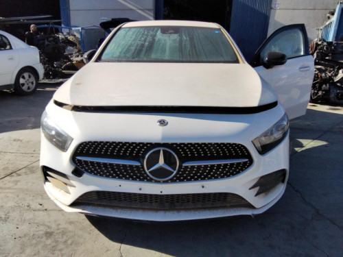  MERCEDES-BENZ CLASE A (BM 177) SEDÁN 
