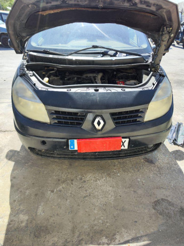 RENAULT SCENIC II (JM) — vehículo donante para recambios 