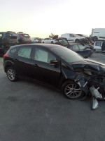 FORD FOCUS BERLINA (CB8)