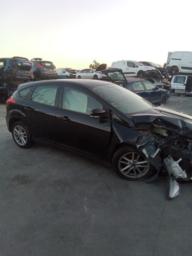  FORD FOCUS BERLINA (CB8) 