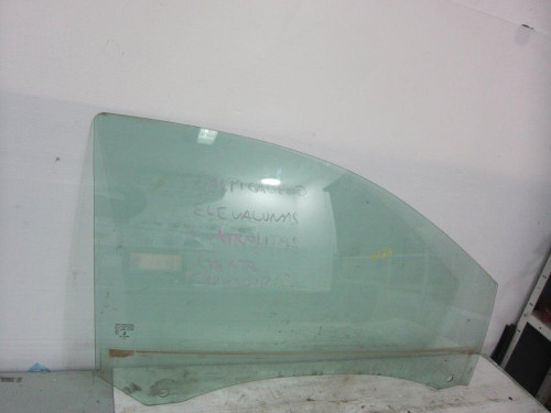  LUNA DELANTERA DERECHA, RENAULT, CLIO III 