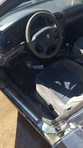 Peugeot 406 Berlina (S1/S2)(08.1995->) — vehículo donante para recambios 