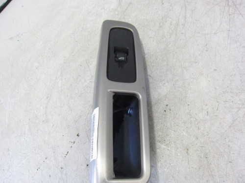 MANDO ELEVALUNAS DELANTERO DERECHO Volvo S40 BERLINA 