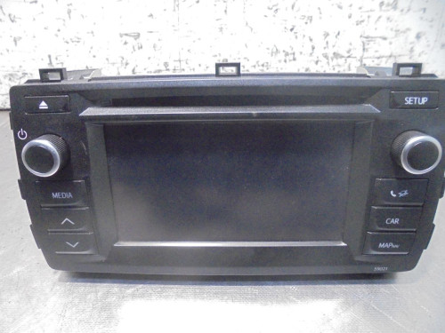 PANTALLA MULTIFUNCION TOYOTA AURIS (E18) 
