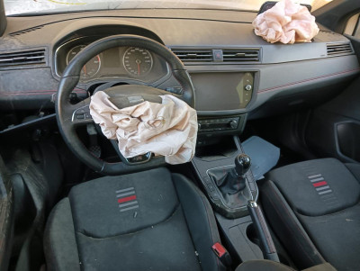 SEAT ARONA (KJ)