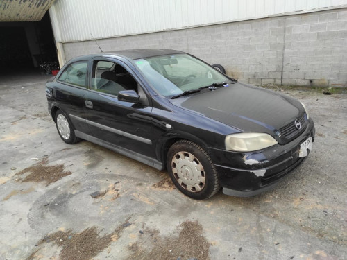 OPEL ASTRA G BERLINA — vehículo donante para recambios 