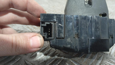 CERRADURA MALETERO / PORTON