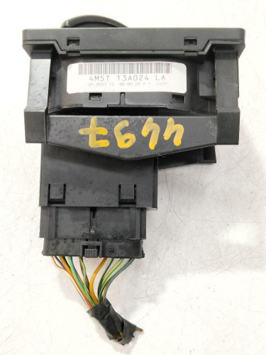  MANDO LUCES FORD FOCUS BERLINA (CAP) 