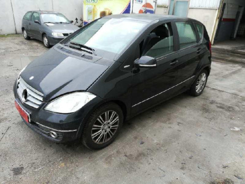 MERCEDES-BENZ CLASE A (BM 169) — vehículo donante para recambios 