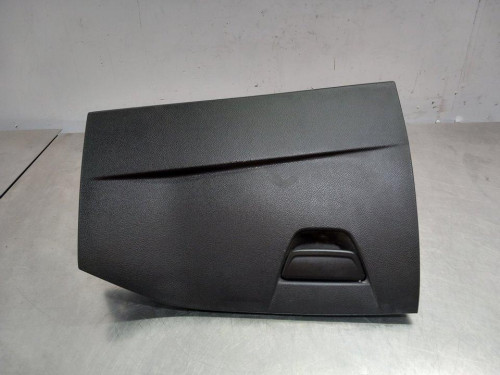  GUANTERA, FORD, FOCUS SPORTBREAK (CEW) 