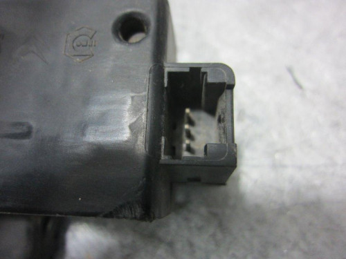  CERRADURA MALETERO / PORTON 