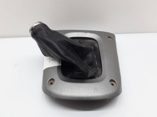 GUARNECIDOS PALANCA CAMBIO TOYOTA RAV4 (A3) 