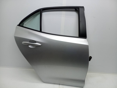 PUERTA TRASERA DERECHA Toyota 