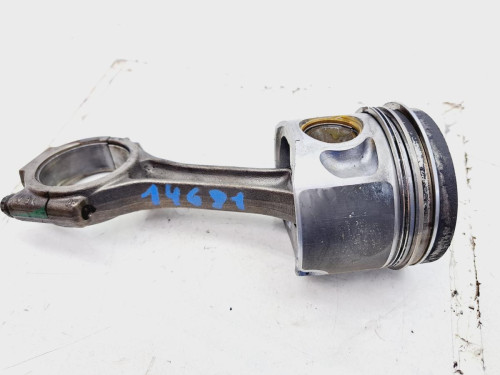PISTON Ford GALAXY (VY) 