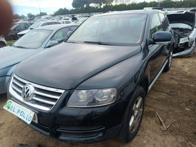 VOLKSWAGEN TOUAREG (7LA)