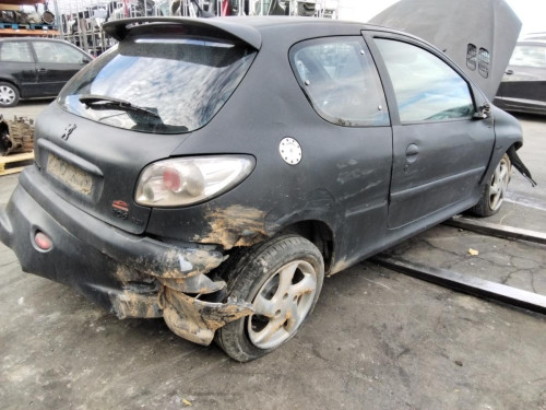 PEUGEOT 206 — vehículo donante para recambios 