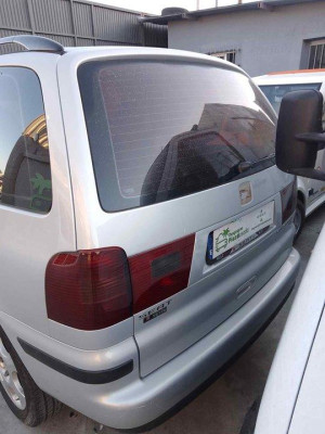 SEAT ALHAMBRA (7V9)