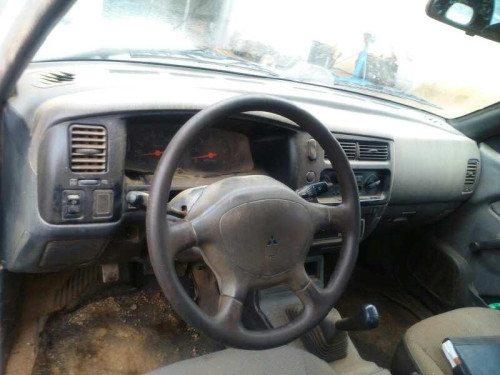  MITSUBISHI L200 (K70) 