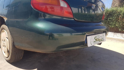PARAGOLPES TRASERO Hyundai Lantra Berlina (RD)(1999->)