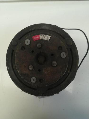  COMPRESOR AIRE ACONDICIONADO 