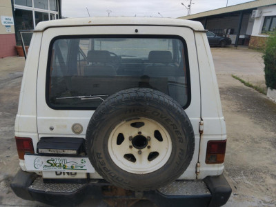 PORTON TRASERO Mitsubishi Montero (L040)(1984->)